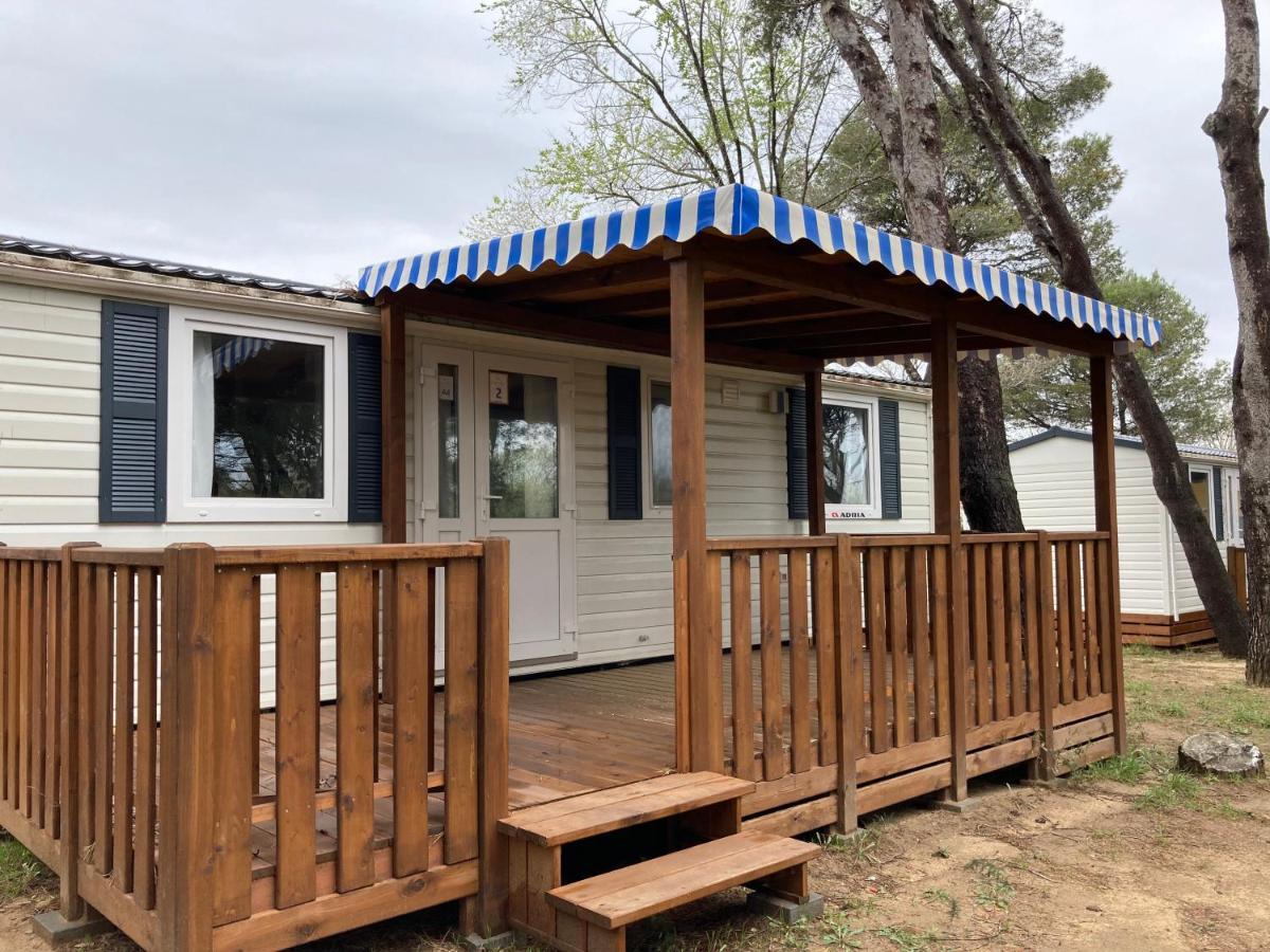 Albatross Mobile Homes On Camping Lacus Ля Эскала Экстерьер фото